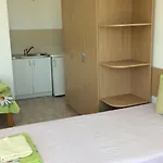 Family Perla Ξενοδοχείο με διαμερίσματα 2*