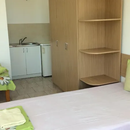 Family Perla Aparthotel 2*