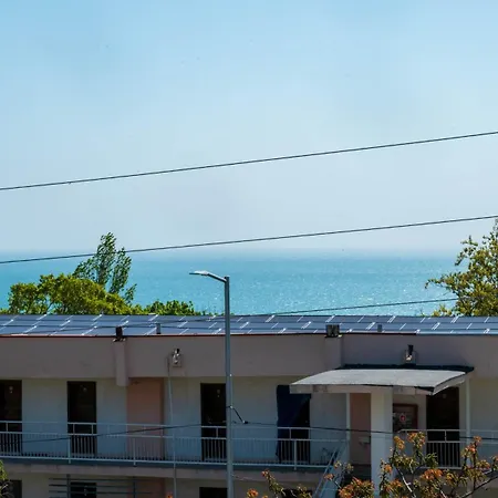 公寓式酒店 Family Perla