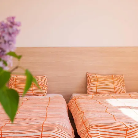 Family Perla 公寓式酒店 2*