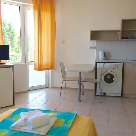 Family Perla Aparthotel