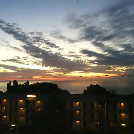 Family Perla 2* 金沙