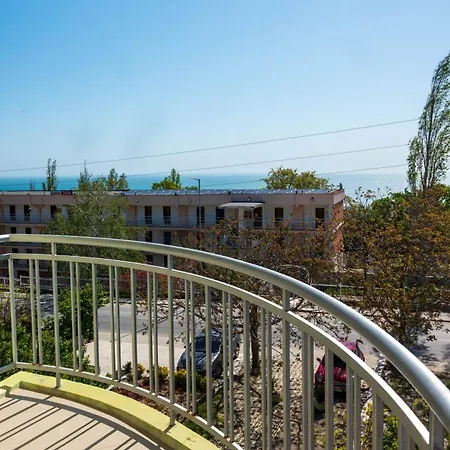 Family Perla Aparthotel Golden Sands