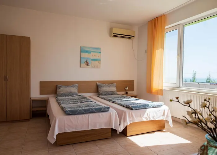 Family Perla Apartmanhotel 2*